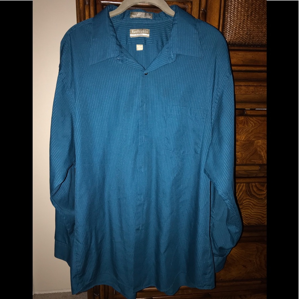 💙VAN HEUSEN LONG SLEEVE FITTED DRESS SHIRT💙